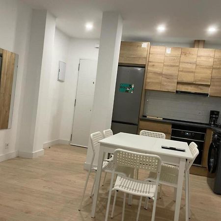 U2 Apartamento A Estrenar, Cerca De Metro マドリード エクステリア 写真