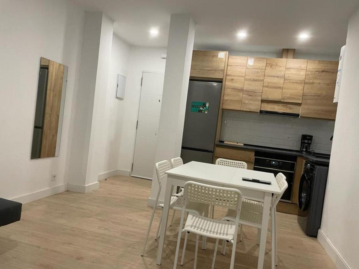U2 Apartamento A Estrenar, Cerca De Metro マドリード エクステリア 写真